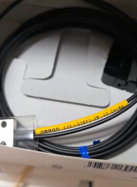 议价全新OMRONOMRONE32-D36P1进口线反射型数字光纤感测器质保2年