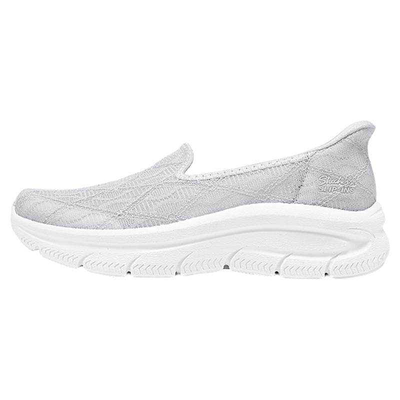 Skechers女士健步鞋2026春季透气闪穿蕾丝鞋面高回弹记忆泡棉