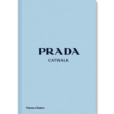 【CatWalk】Prada Catwalk: The Complete Collections，普拉达T台秀：完全收藏