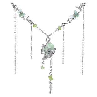 森林仙子 枝蔓攀生项链女原创小众设计高级感森系蝴蝶绿萤石吊坠