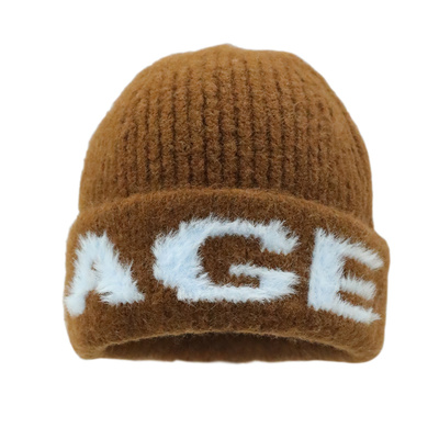 含羊毛提花字母毛绒针织帽