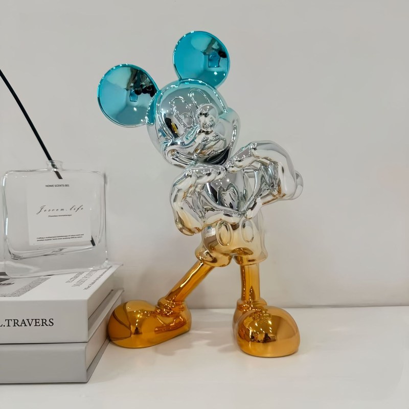 网红爆款办公桌米奇高级摆件感酒柜创意装饰品电视柜摆件客厅摆件