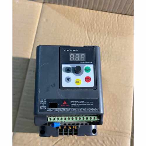 在线议价拆机单相变频器，型号VCO BOP－2 ，1.5 KW  3