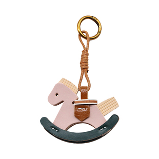 realjoy可爱包包挂件皮革小马挂饰汽车装饰新年马上发财好运礼物