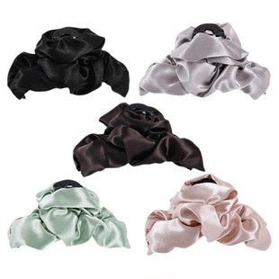 云朵泡泡褶皱蓬松抓夹女高级感2026新款大号发夹缎面鲨鱼夹秋冬季