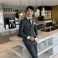 Светло -серый одиночный запад