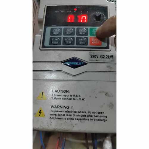 议价拆机上海维盾变频器VFD6900G2R2T4可维修