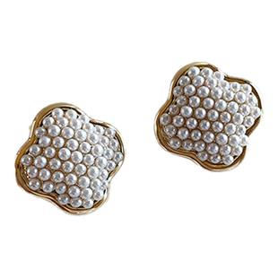 四叶草珍珠耳钉纯银针女士耳环2025新款高级感小众独特金色耳饰品