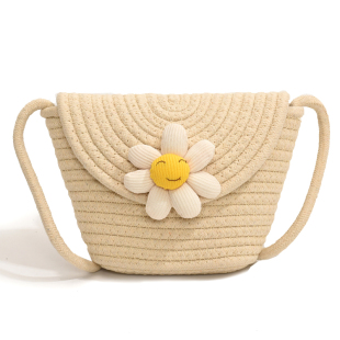 编织草编通勤田园风斜挎包包2025新款女三亚海边度假风水桶沙滩包