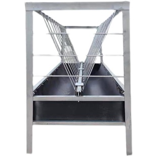 新型羊槽牲畜饲料槽双面加厚橡胶食槽顺丰包邮小羊喂草料养殖架子