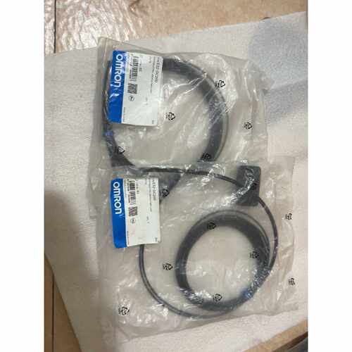 下单前咨询全新欧姆龙光纤传感器E32-DC200，2米线长，原装正品，