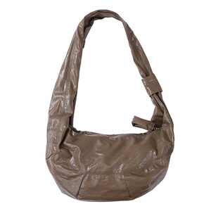 芝士商店~棕色大容量牛角包女秋冬中古斜挎包饺子包百搭单肩包包