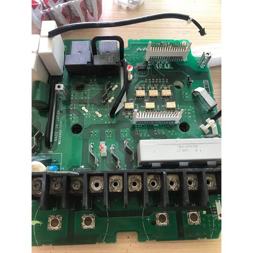 议价E74GA11B三菱变频器E740-11K驱动板BC186A843G52带模块功能测