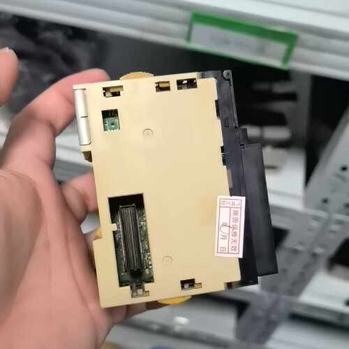 议价 CJ1G-CPU44H PLC CPU模块适用