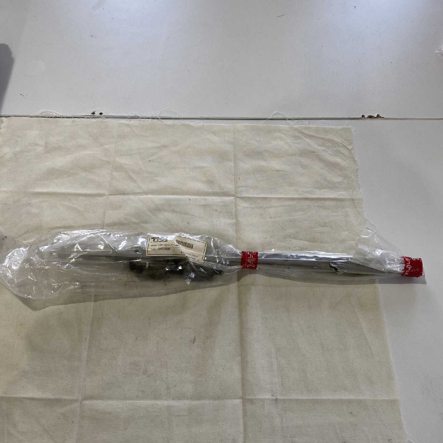 议价THK直线导轨滑块轴承滑轨HSR15B2UUC1440L GHE10296高温导轨 - 实物图