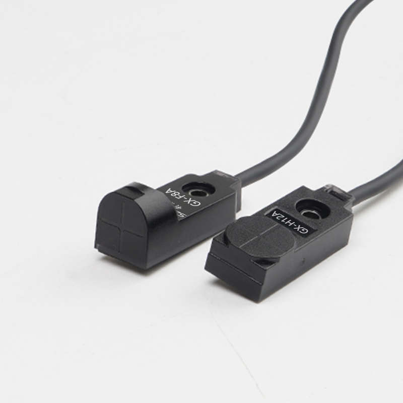 微小型npn接近开关电感式限位传感器GX-H8/F8A/H12A金属感应器24v