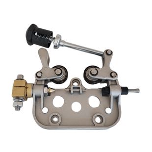 气保二保焊机双驱双轴NBC350A500送丝机头托架枪座进丝嘴压臂丝轮