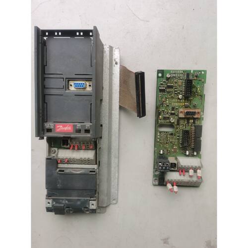 【请询价】1307002A068丹佛斯变频器FC301系列主板