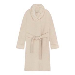 邱莹莹 HELA AOMI “水貂大衣”绵羊毛91.8%+山羊绒收腰大衣