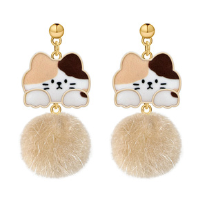 美拉德毛球猫咪毛绒秋冬季氛围感可爱适合冬天的耳环女耳夹耳饰