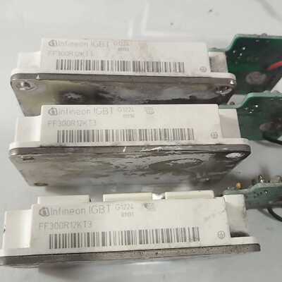 溢价-英飞灵IGBT  FF300R12KT3