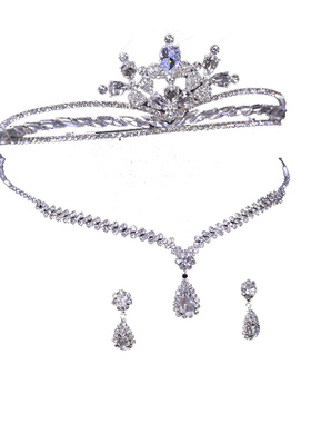 结婚新娘头饰皇冠白主婚纱生日发饰韩式奢华项链耳环三件套装百搭