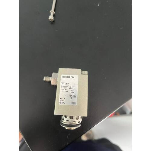 在线议价日本原装SMC气控阀VND104DS-F6A，全新拆机，功能