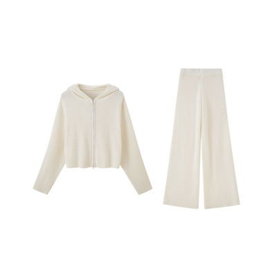 jijilulu积极璐 软糯主义 云朵白休闲毛针织衫连帽短外套显瘦裤子