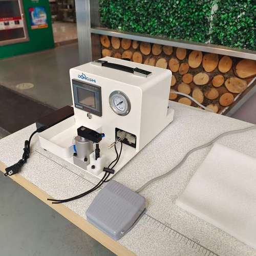 小香包 登山包 洗刷袋等弹力扣穿绳机  便携式弹力扣穿绳机