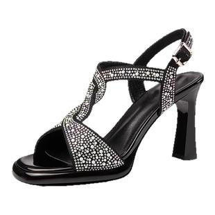 时尚水钻鱼嘴防水台高跟鞋女夏粗跟2026新款百搭罗马凉鞋露趾8cm