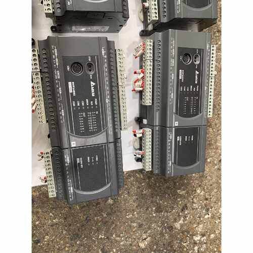议价台达、DVP24ES200R、DVP02DA－E2、成色如图