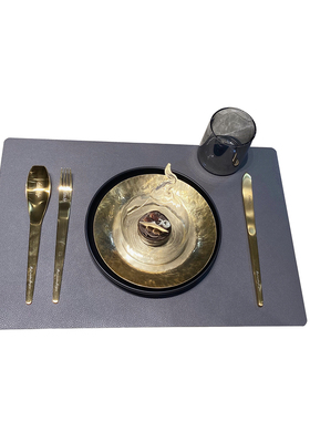 轻奢风会所餐具玻璃黄铜组合摆件