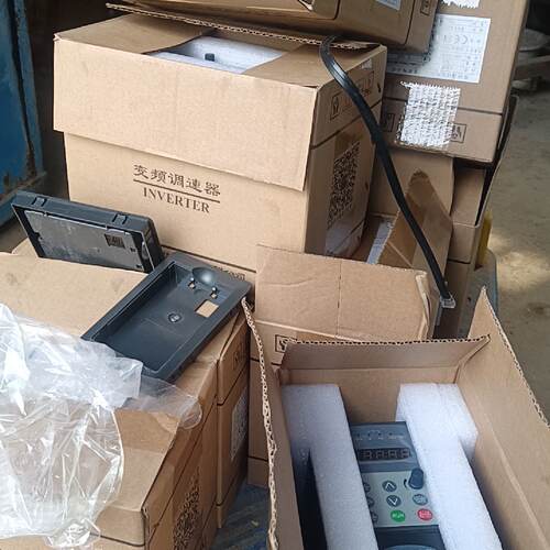 溢价-EN600-4T007G/0015PB易能变频器，0.7