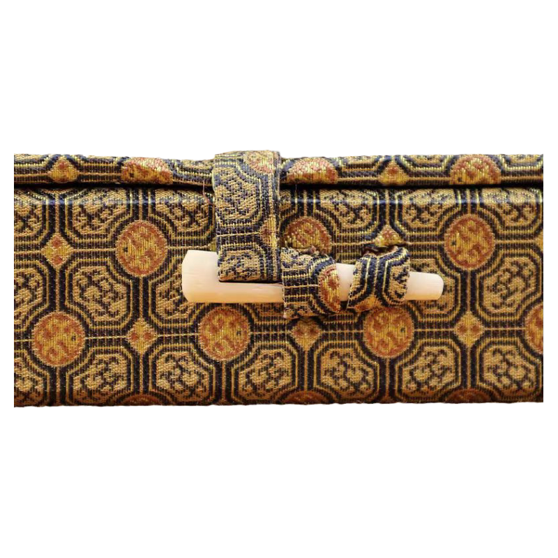 雷霆玉经 全称《无上九霄玉清大梵紫微玄都雷霆玉经》本经卷端之雷部诸众 神态生动，线条流畅，经内文字浑元精整