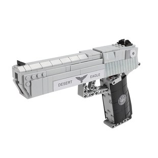 中国玩具积木手枪狙击步枪AK47沙漠之鹰左轮男孩绝地吃鸡求生98K