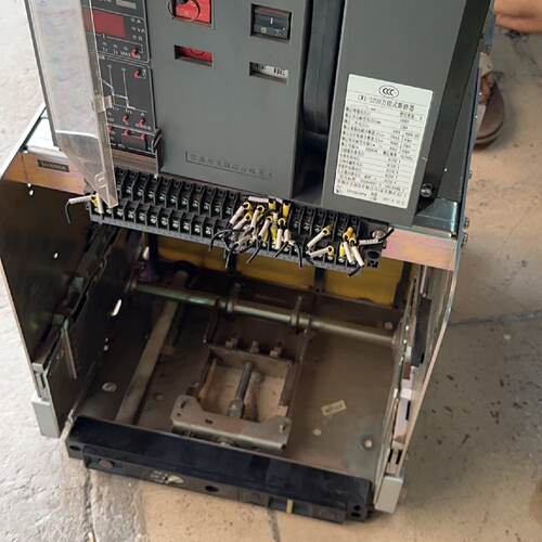 常熟框架断路器 CW1-3200 3200A