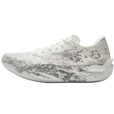 安踏C2026代碳板氮科技跑步鞋