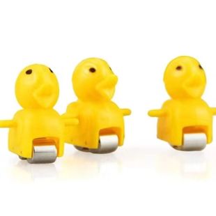 飞跃鸭子企鹅羊熊狗火车小猪爬双楼梯滑梯轨道火车头配件