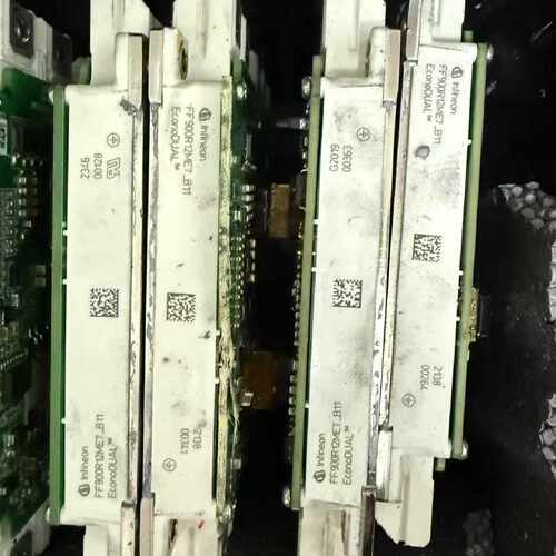 询FF900R12ME7-B11