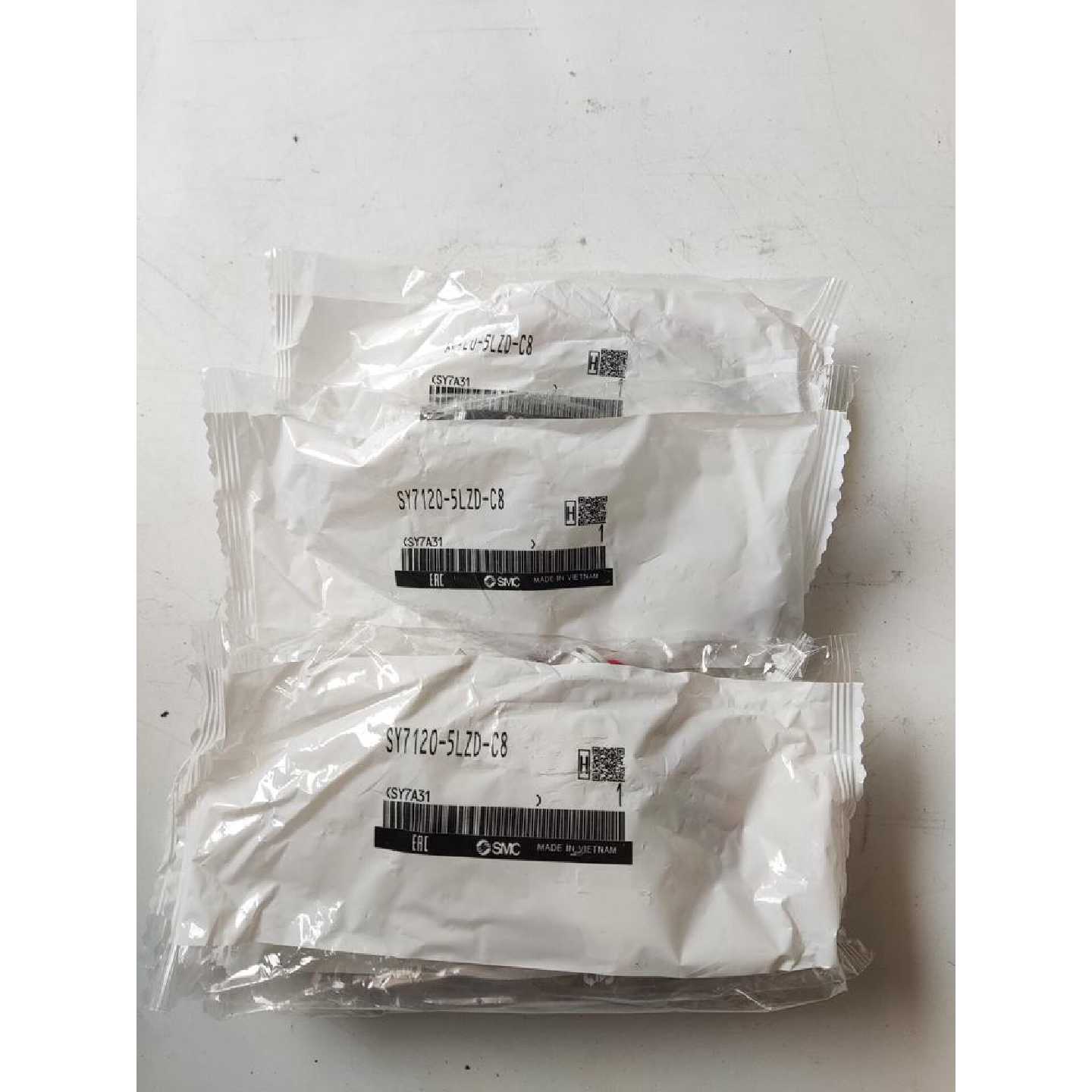 议价全新SMC电磁阀SY71205LZDC8