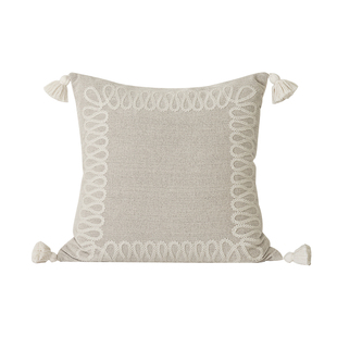 澜品 香榭丽舍法式手工绣抱枕MISSLAPIN客厅米色靠枕沙发靠垫腰枕