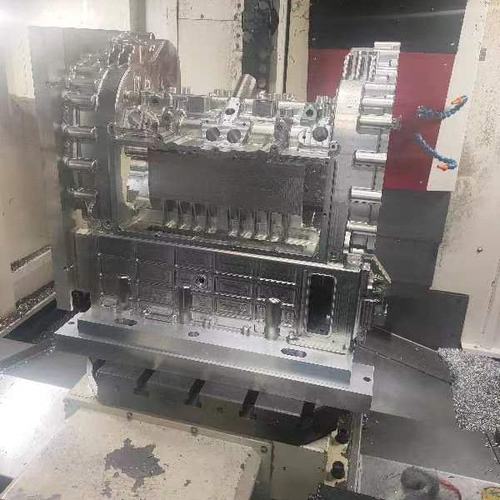 CNC发动机外壳电控箱体摩擦焊制品铝合五金新能源cnc精密加工批发
