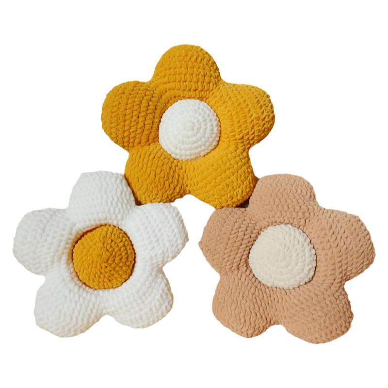 手工编织花花抱枕diy钩针材料包粗冰条线软软的小花朵玩偶坐垫子