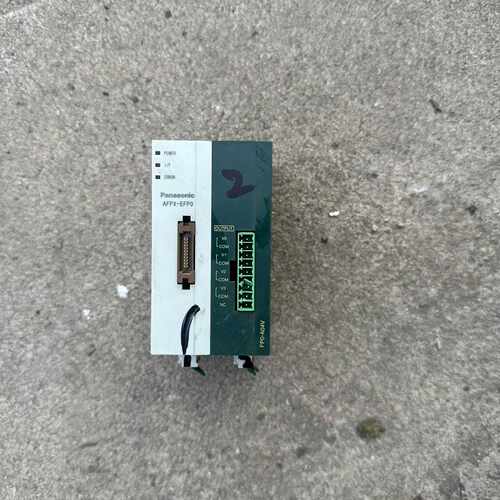 下单前咨询PLC  FP0-A04V，AFP04121，有轻微使用