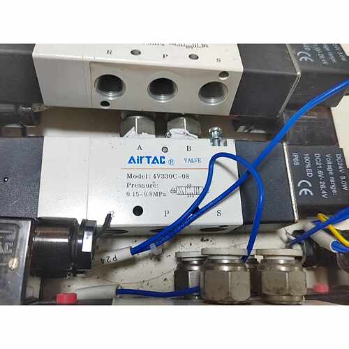 询价亚徳客电磁阀4V330C-15  DC24   3.0W
