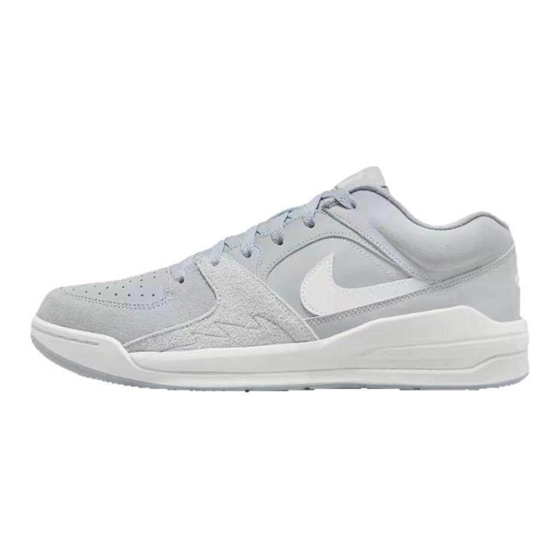 Nike/耐克百搭低帮运动休闲鞋