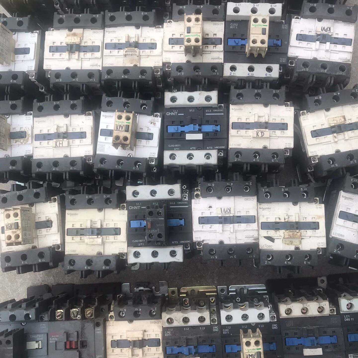 下单前咨询长期收拆机施耐德接触器80，9511，8011，65，63，
