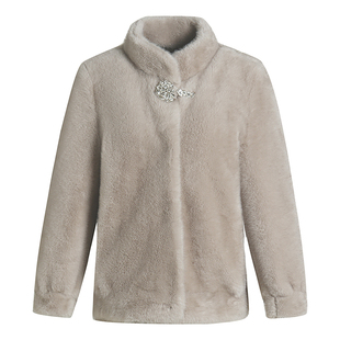 妈妈秋冬装仿皮草短款外套女时尚高端中老年人水貂绒皮毛一体大衣