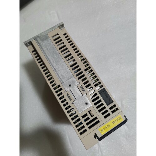【维修议价】SGD7W1R6A30AY3503A安川驱动器成色如议价586