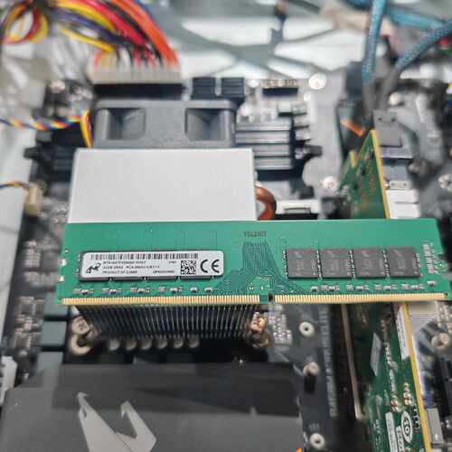 【议价】镁光台式机DDR432G2666频率内存成色如图几